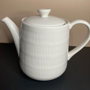 Bread+butter Oslo White Fluted Teapot Australian design porcelain